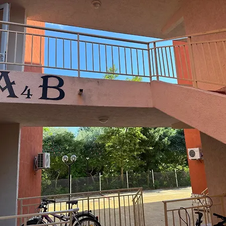 Nessebar Club 95 A 4 B Sunny Sunny Beach